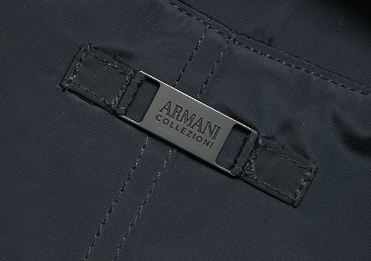 新品8.6万【アルマーニ ARMANI COLLEZIONI】貫禄と余裕を併せ持つ洒脱な佇まい/中綿入りM65フィールドミリタリージャケット46/S-M相当/B394 | アルマーニ エンポリオ celebrates 0 Milan