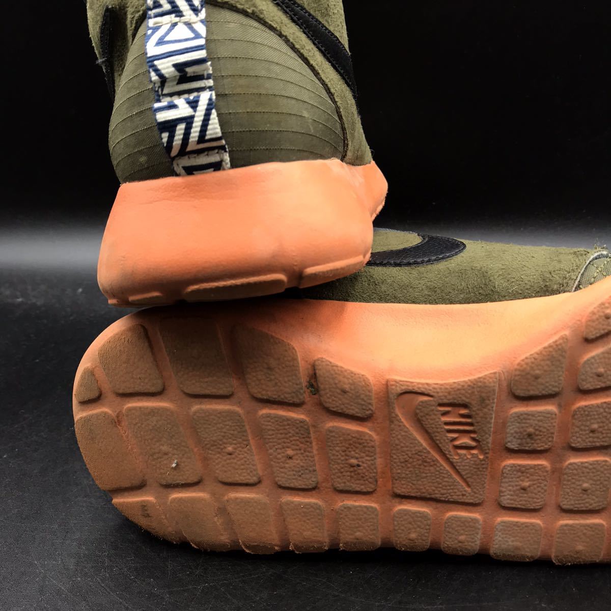 B 79 Nike ナイキ Roshe Run Sneakerboot ローシラン スニーカーブーツ メンズ Us9 5 27 5cm カーキ 深緑 スニーカー シューズ ハイカット 27 5cm 売買されたオークション情報 Yahooの商品情報をアーカイブ公開 オークファン Aucfan Com