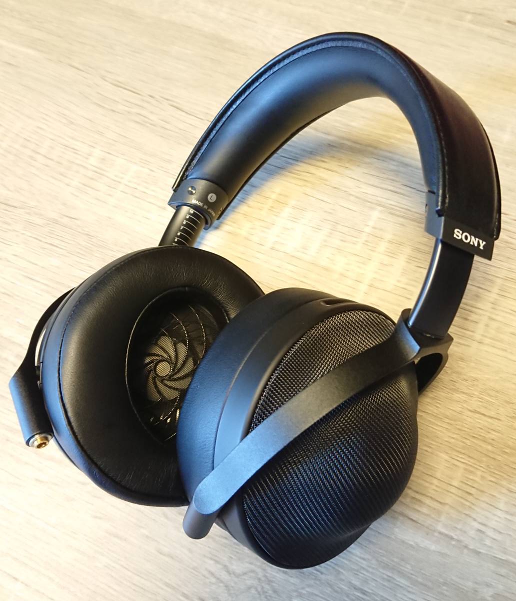 SONY ソニー ステレオヘッドホン MDR-Z1R + ヘッドホンケーブル MUC-B20SB1 セット 美品！！