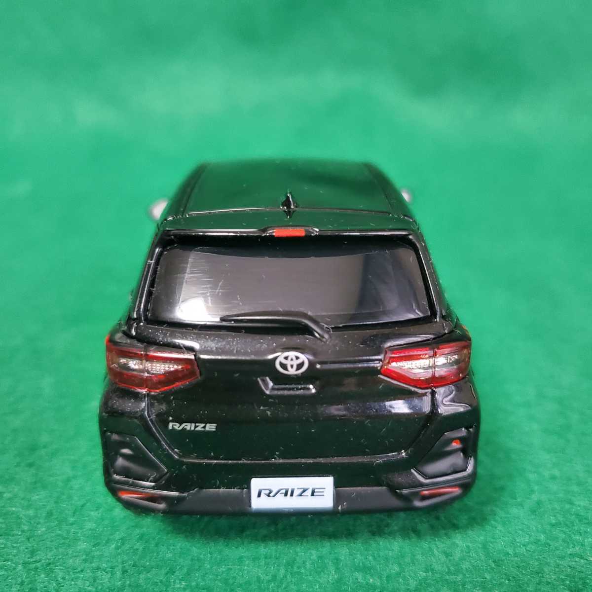 トヨタ カラーサンプル RAIZE 1/30 ミニカー ライズ 非売品 白