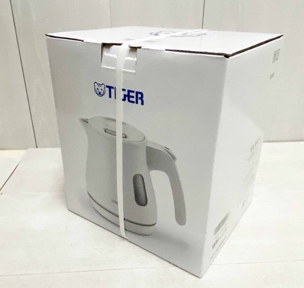 本物保証，大人気 【新品未使用】バルミューダ 電気ケトル ザ・ポット