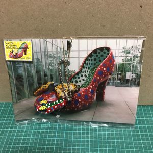 草間彌生 キーホルダーのヤフオク の相場 価格を見る ヤフオク の草間彌生 キーホルダーのオークション売買情報は11件が掲載されています