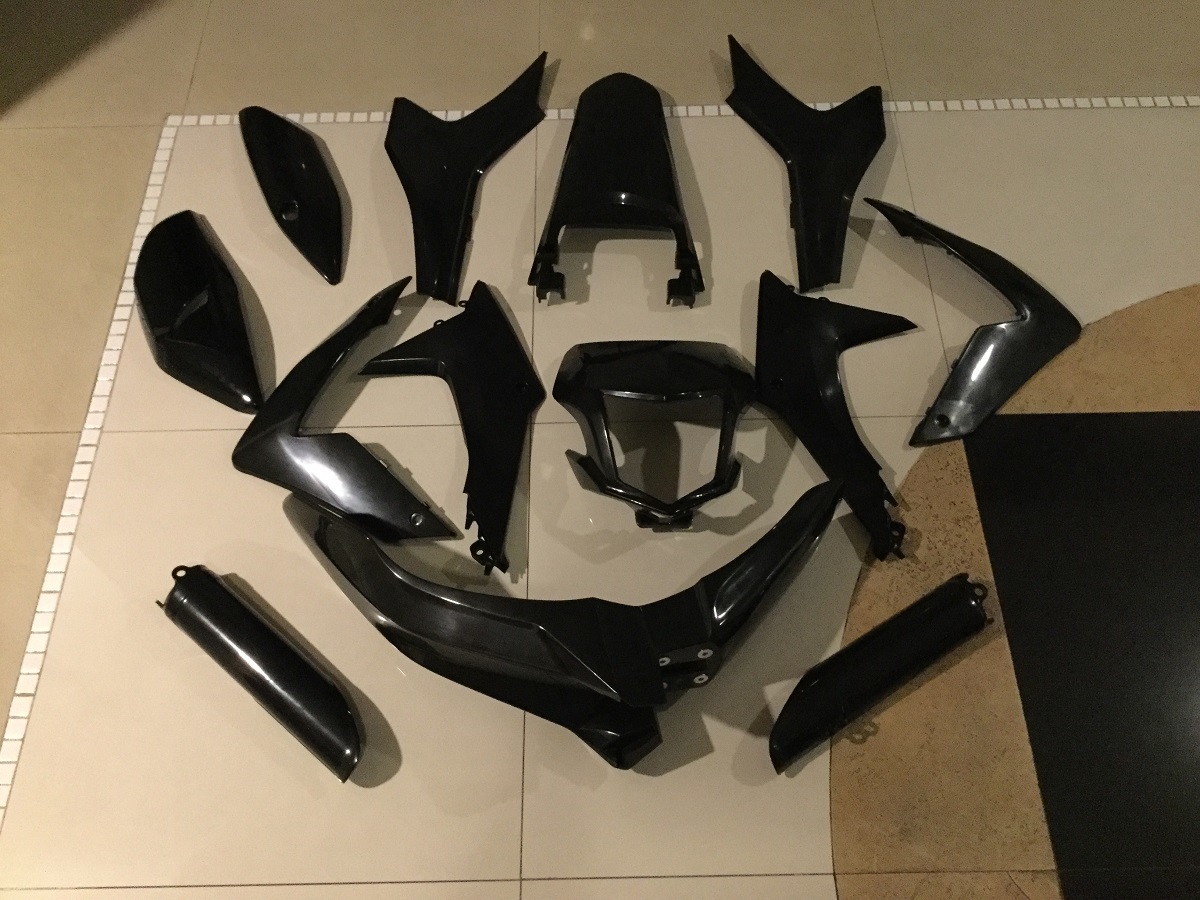 人気定番，品質保証 CRF250M MD38 2013 CRF250M-BODY-13-BLACK ボディー 外装13点セット 黒 Black NH1 純正品(セット)｜売買されたオークション情報、yahooの商品情報をアーカイブ公開 - オークファン ホンダ用