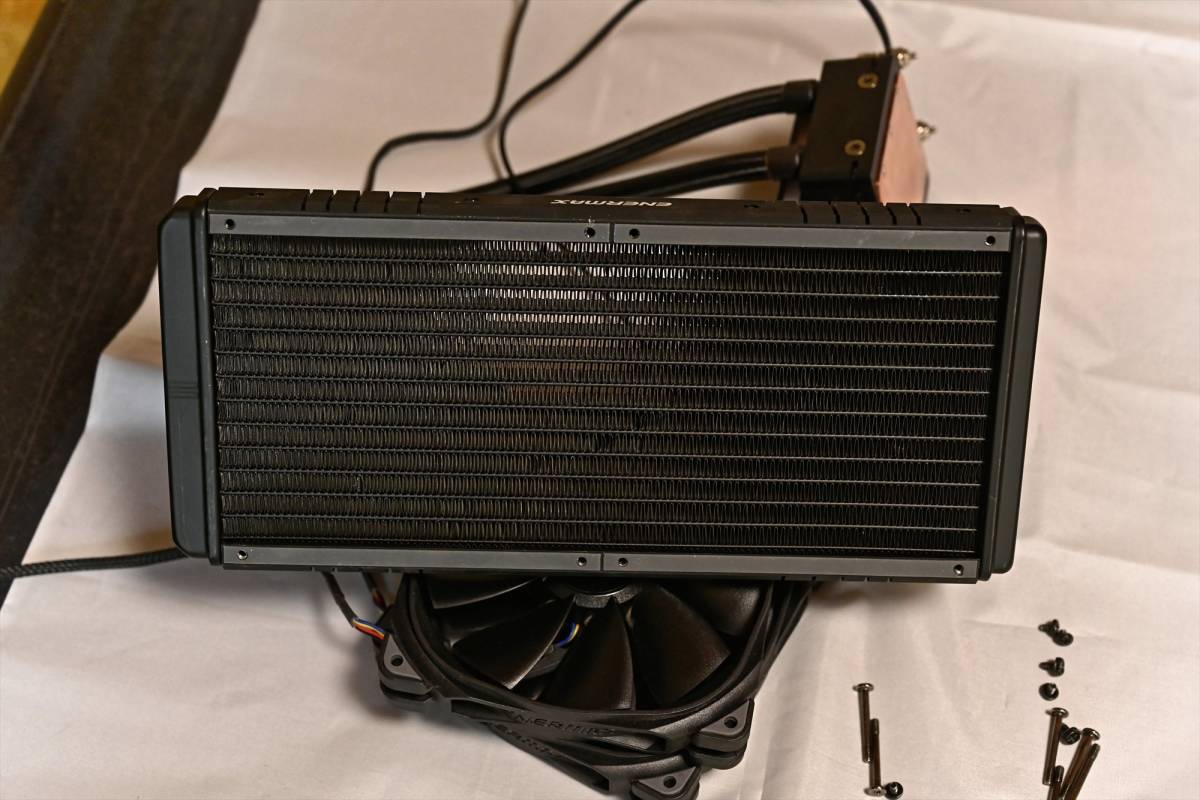 ENERMAX アドレッサブル型RGB LED水冷CPUクーラー LIQTECH TR4 II 280mm ELC-LTTRTO280-TBP Threadripper専用_3