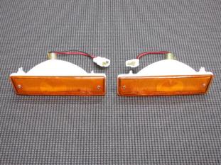 【定番人気，大人気】 レビン AE86 前期用 ウインカー 左右 フロントウインカー(トヨタ用)｜売買されたオークション情報、yahooの商品情報をアーカイブ公開 - オークファン トヨタ用