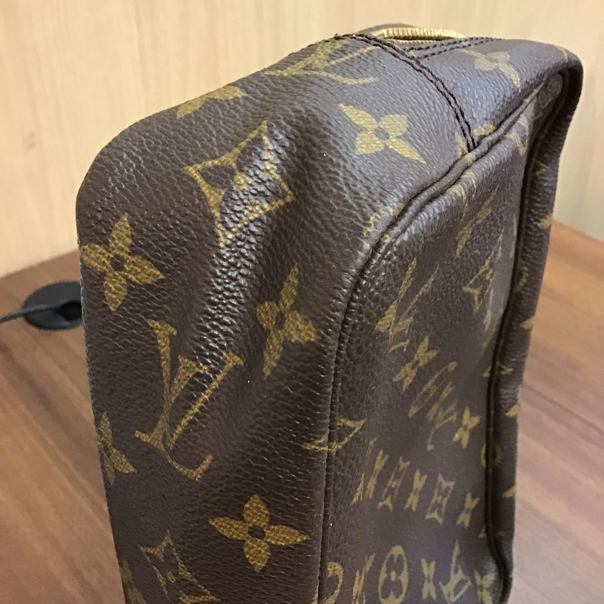 LOUIS VUITTON】ルイヴィトン トゥルースワレット モノグラム コスメ