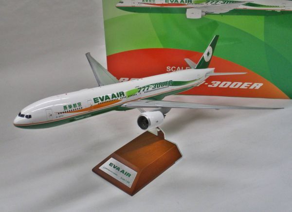 EVA AIR Boeing 777-300ER 1/200 模型 模型・プラモデル