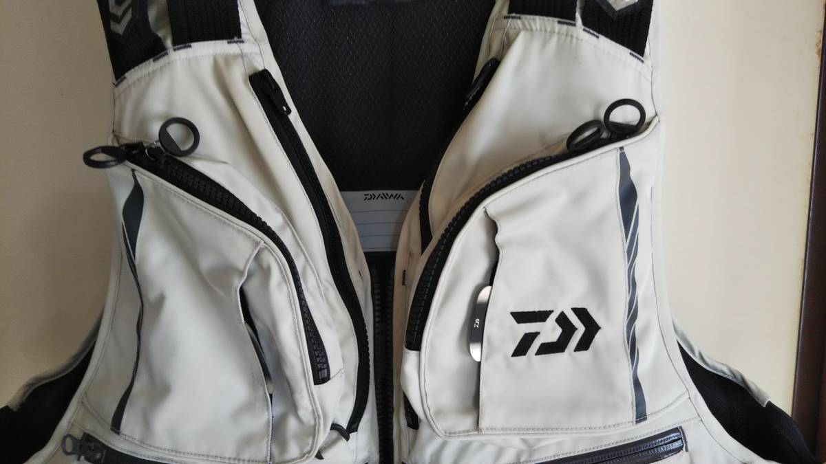 Daiwa バリアテックフロートベスト DF-3603 ダイワ フローティングベスト バリアテック DF-3603 2XL ホワイト