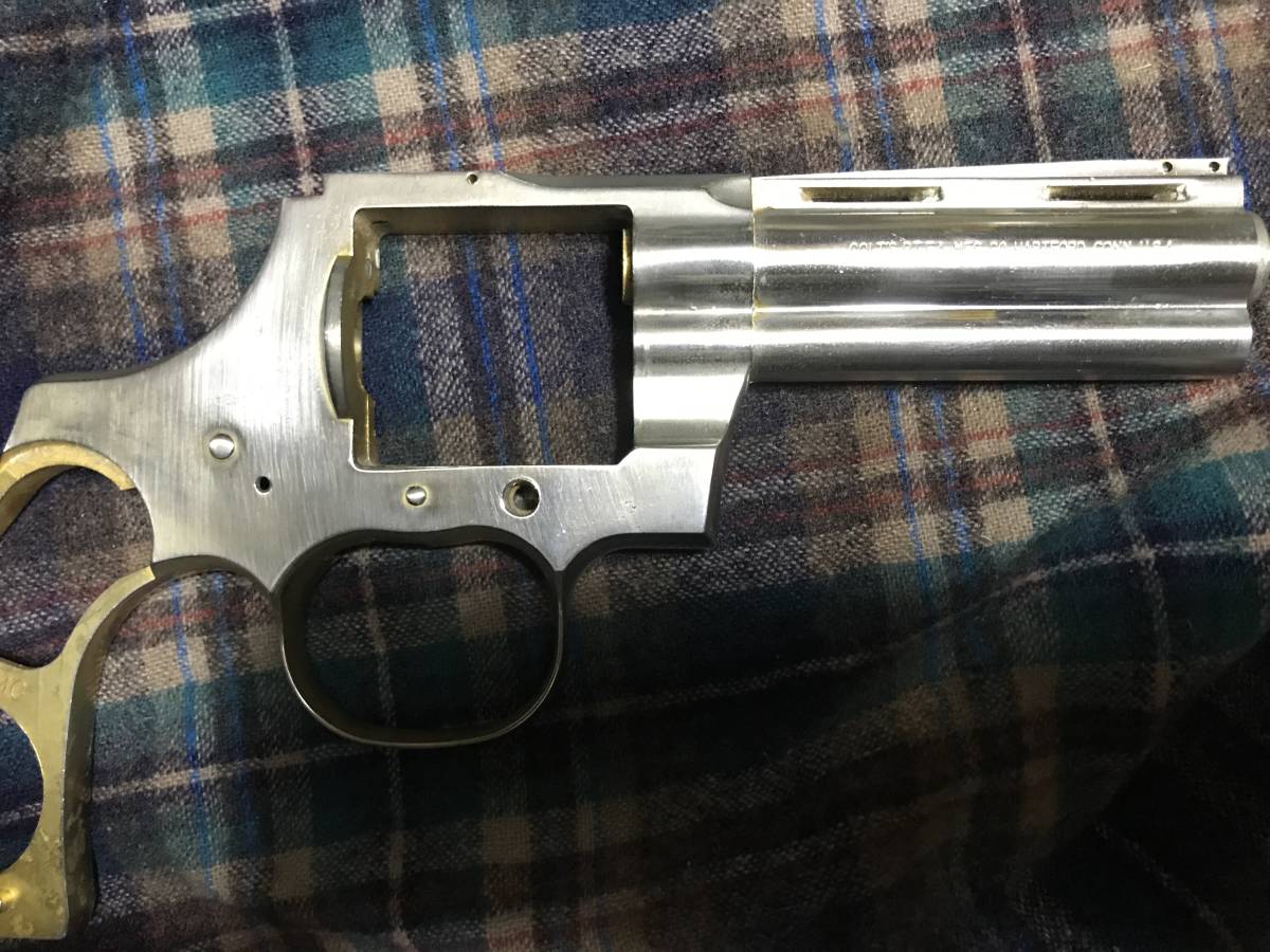 コクサイ NEW コルトパイソン 4インチ 金属 フレーム　smg コクサイ コルトパイソン モデルガン ニューパイソン SMG準拠 24Kメッキ