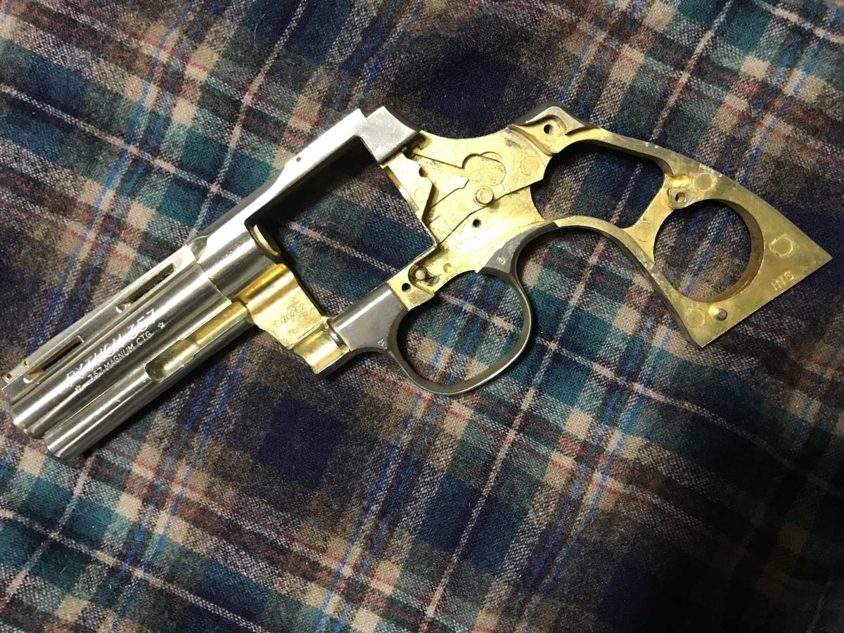 コクサイ NEW コルトパイソン 4インチ 金属 フレーム　smg コクサイ コルトパイソン モデルガン ニューパイソン SMG準拠 24Kメッキ