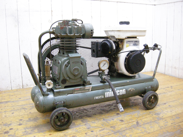 IWATA・岩田塗装機工業・エンジンコンプレッサー・SUE-15C・エンジン川崎FA130D・中古品・144728　