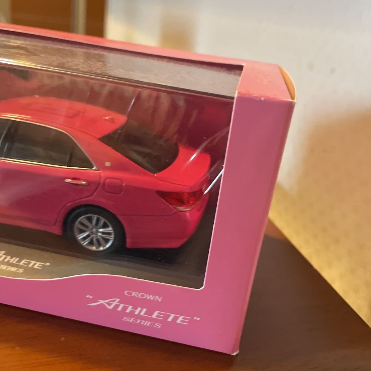 ミニカー TOYOTA クラウンアスリート 1⁄30 カラーサンプルミニカー 210