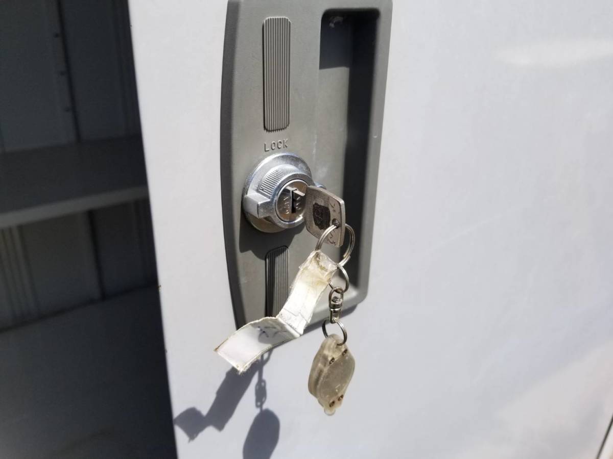 71 Off Mbw 物置錠 Inaba 取替え 鍵 交換 イナバ物置 物置 車庫