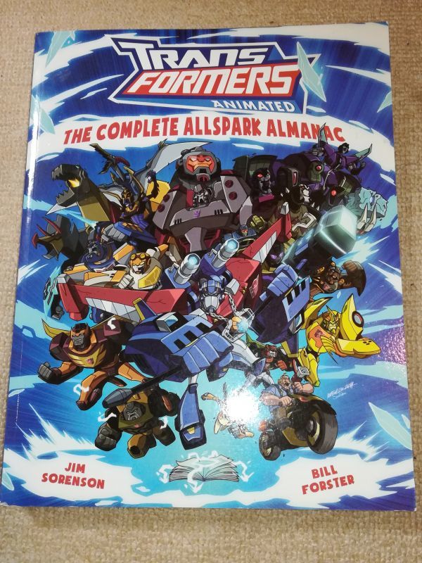 トランスフォーマーアニメイテッド　オールスパークアルマナック　IDW　洋書 トランスフォーマーアニメイテッド オールスパークアルマナック IDW