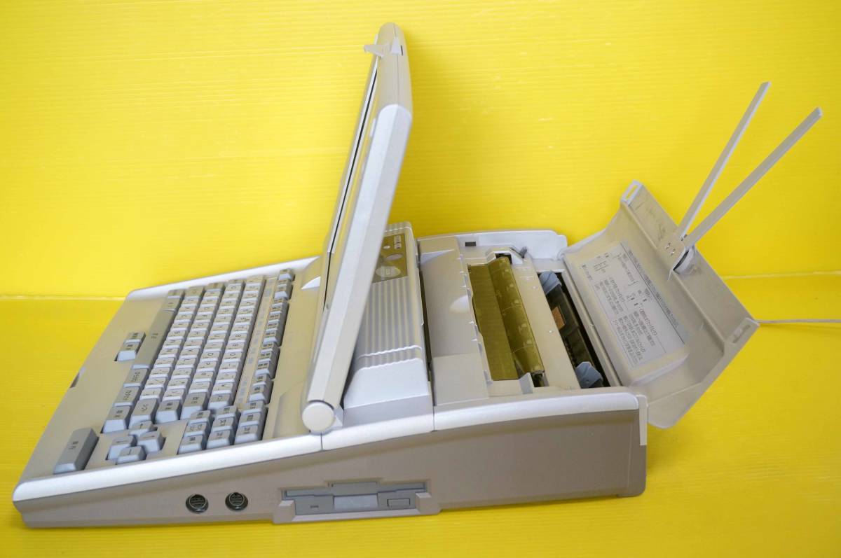 □富士通 カラーワープロ OASYS【LX-S5000(JISキーボード)】□ OASYS