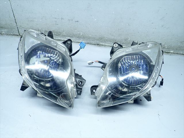 βCN20-3 ホンダ フォルツァZ MF10 (H19年式) 動画有 純正 ヘッドライト レンズ 左右 破損有!