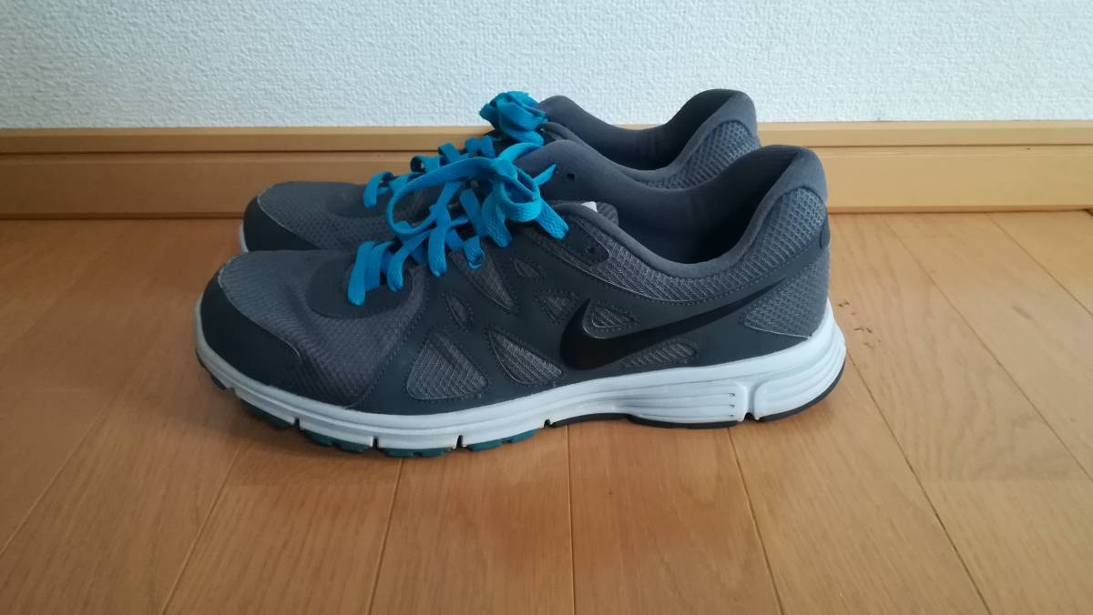 送料格安☆ NIKE ナイキ REVOLUTION 2 30cm US12 室内履きで数回使用