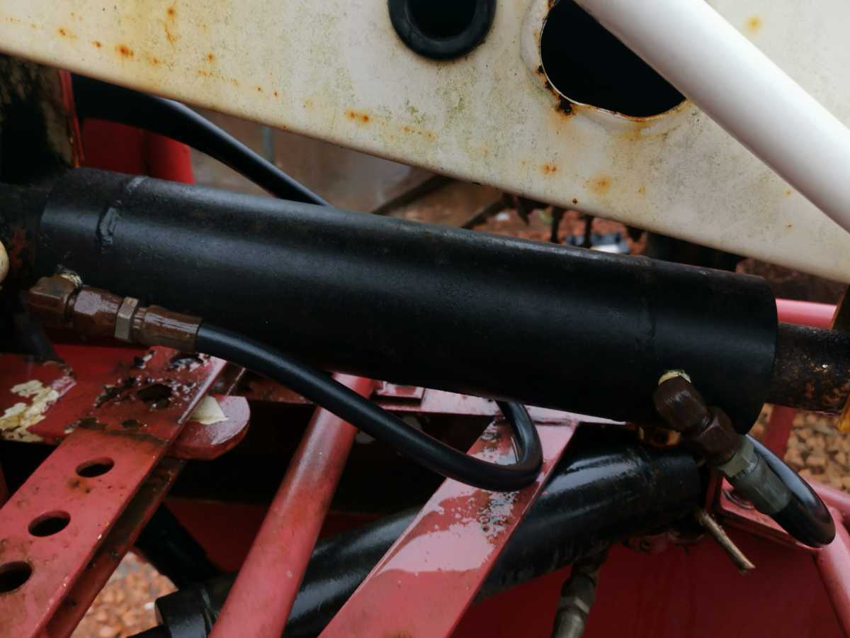 小型ユンボ用バッケト ミニショベル 小型ショベル用 バックレスト 小型