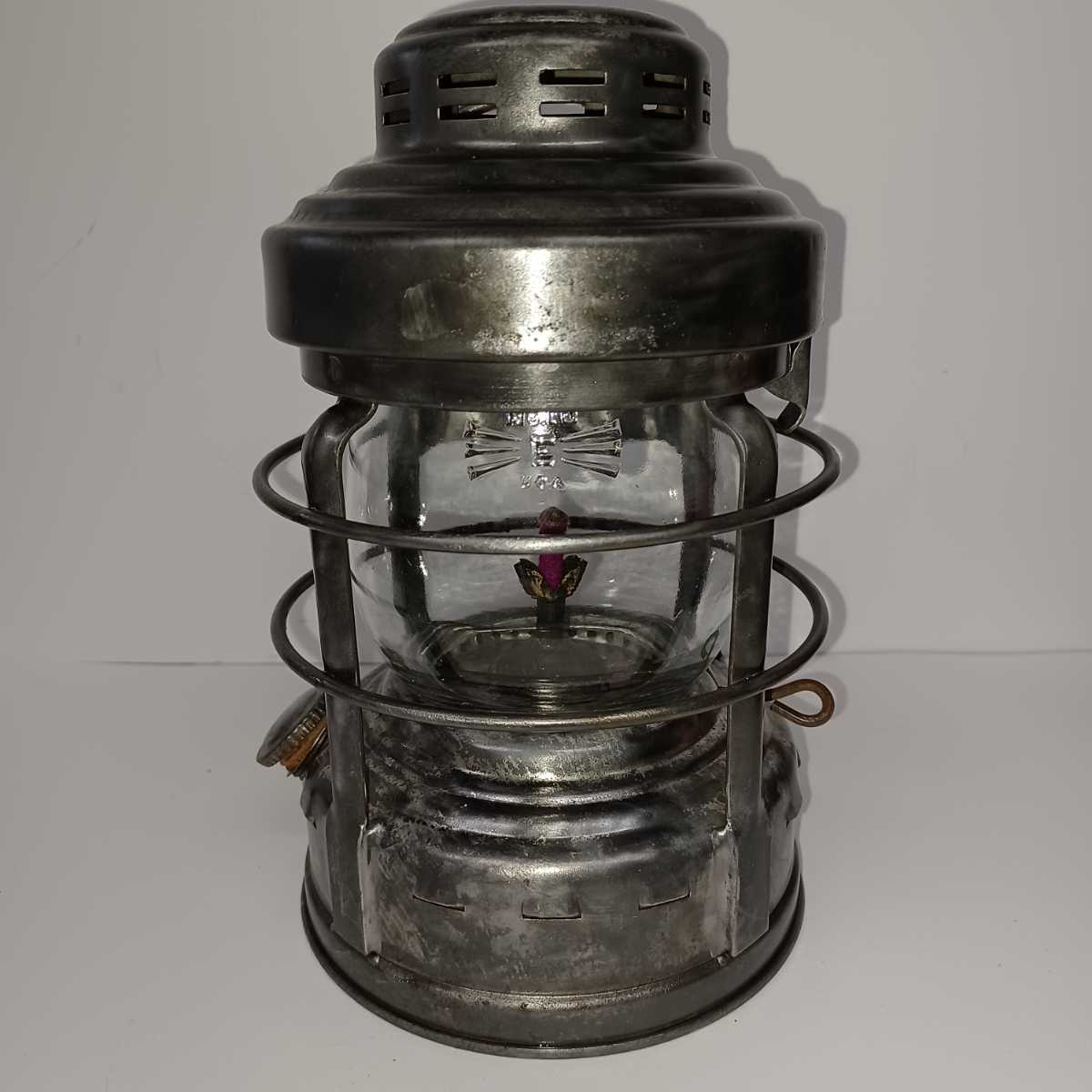 送料無料，高品質 Embury No.25 Luck-E-Lite Night Watch Lantern エンブリーナイトウォッチランタン(灯油ランタン)｜売買されたオークション情報、yahooの商品情報をアーカイブ公開 - オークファン 灯油ランタン