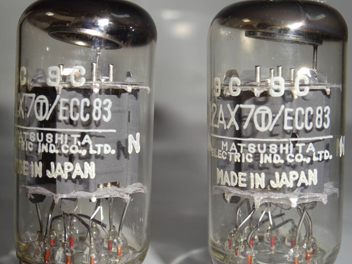 ○松下製真空管 12AX7(T) / ECC83 未使用元箱入り 2本の出品です。