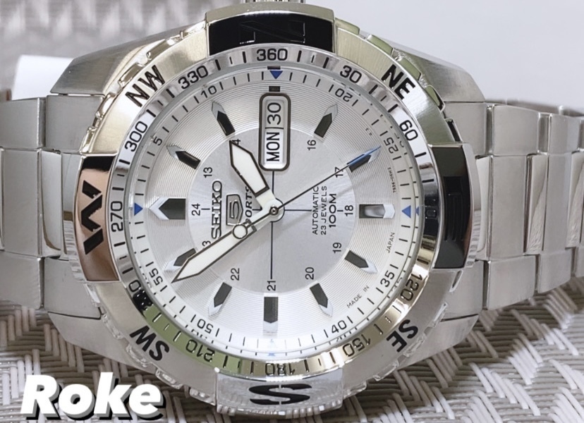 新品 SEIKO5 セイコー5スポーツ 自動巻き 機械式 腕時計 カレンダー シースルーバック SNZJ03J1 方位計付両回転ベゼル 安心の日本製 メンズ