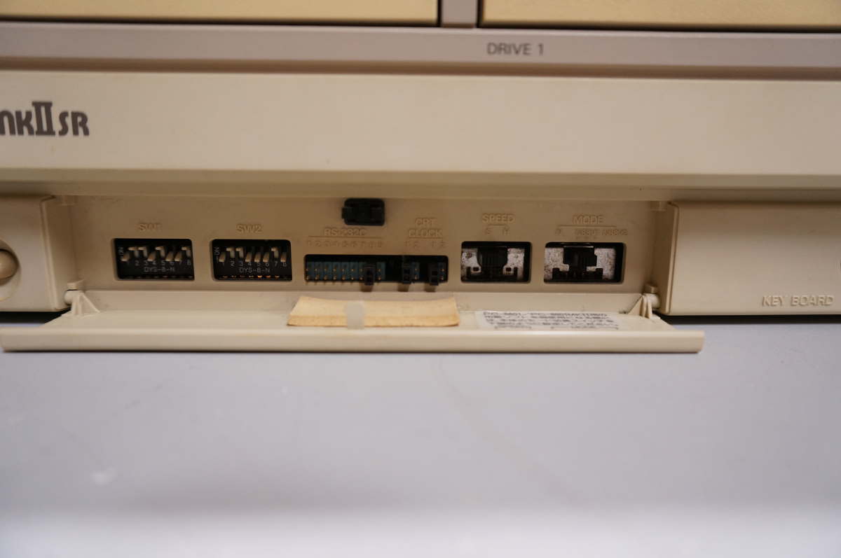 NEC PC-8801mkIISR 本体 レトロPC ジャンク 通電起動確認済み