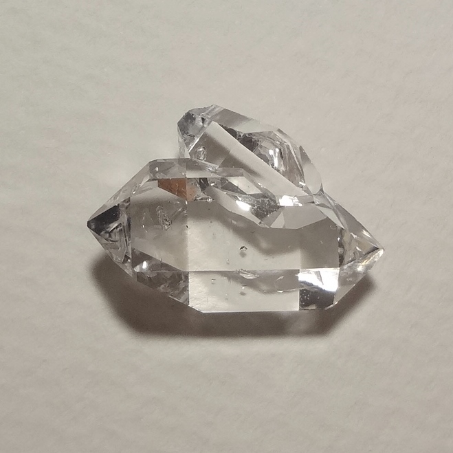 レア 貫入 レインボー ハーキマーダイヤモンド クラスター 虹入り 水晶 クォーツインクォーツ 原石 結晶　