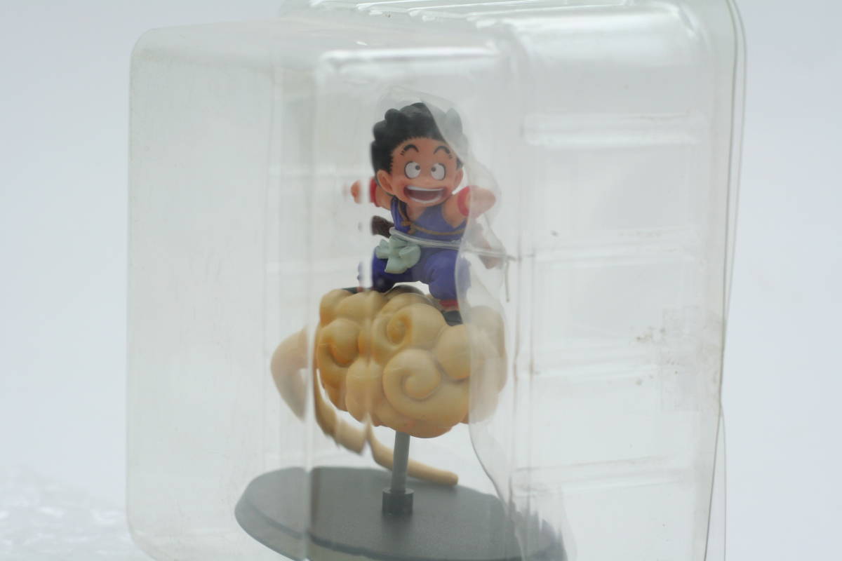 ドラゴンボールフィギュア孫悟空アシェット筋斗雲欧州限定正規品レア！