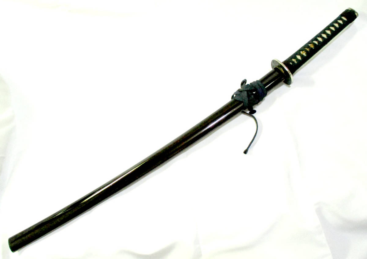 弦巻き模造刀 格安，得価】 ☆模造刀 黒鞘 柄巻：紺 刃長：71cm 反り：1.4