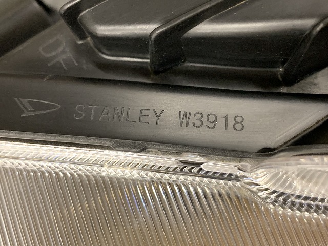 ルーミーカスタム/トールカスタム M900A/M910A M900S/M910S LED 前期/中期 左ヘッドライト/左ヘッドランプ STANLEY W3918 ▼19594/B1/あ M900A M910A M900S | 良品☆ 前期