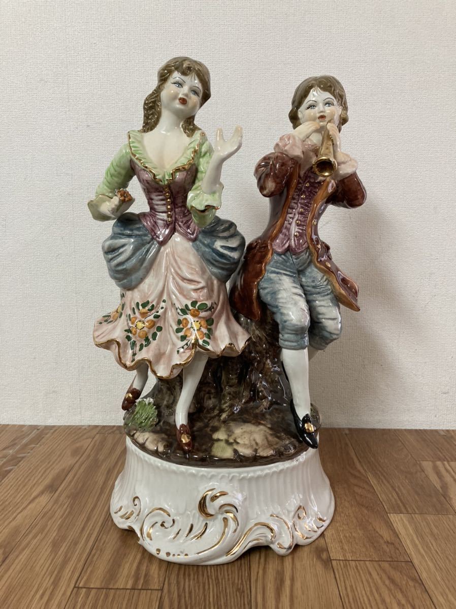 美術品・アンティーク・コレクション Capodimonte 陶器人形 老人と少女
