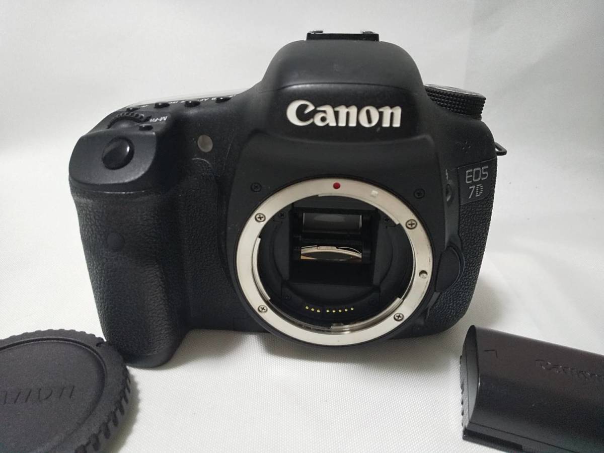 ☆ショット数 16912☆ CANON EOS 50D バッテリーグリップ BG-E2N ☆中古☆
