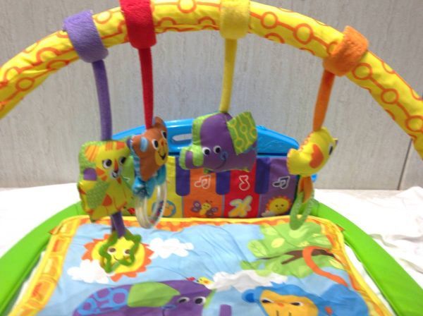 2673 Toysrus トイザらス ブルーイン きっくしてあそぼ ピアノ付きプレイジム プレイマット 赤ちゃん ベビー 玩具 おもちゃ ベビージム 売買されたオークション情報 Yahooの商品情報をアーカイブ公開 オークファン Aucfan Com