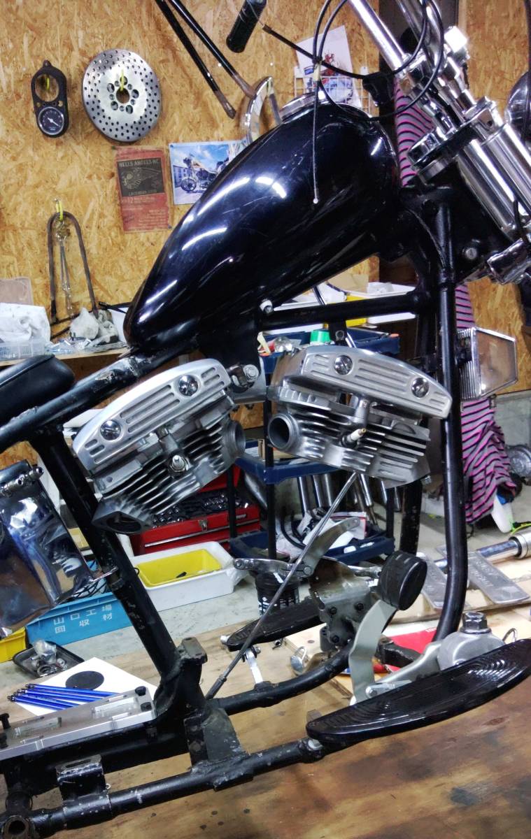 ショベル、パンなどのchopperに。ヴィンテージマスタングタンク 波打ち