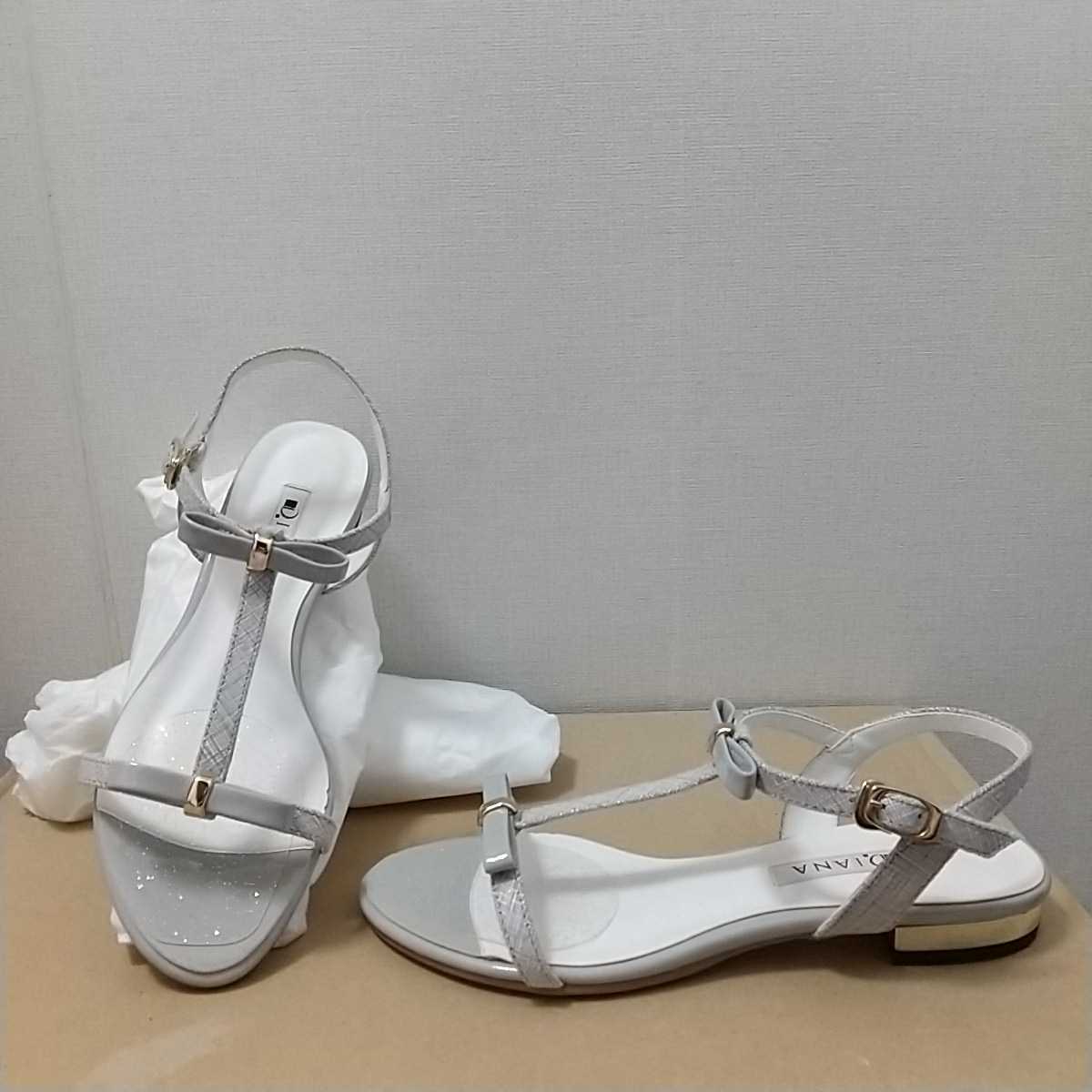 大得価，限定SALE DIANA ダイアナ サンダル 天然皮革 革 リボン グレー ライトグレー 日本製 23.5cm KW 51347(23.5cm)｜売買されたオークション情報、yahooの商品情報をアーカイブ公開 - オークファン 靴