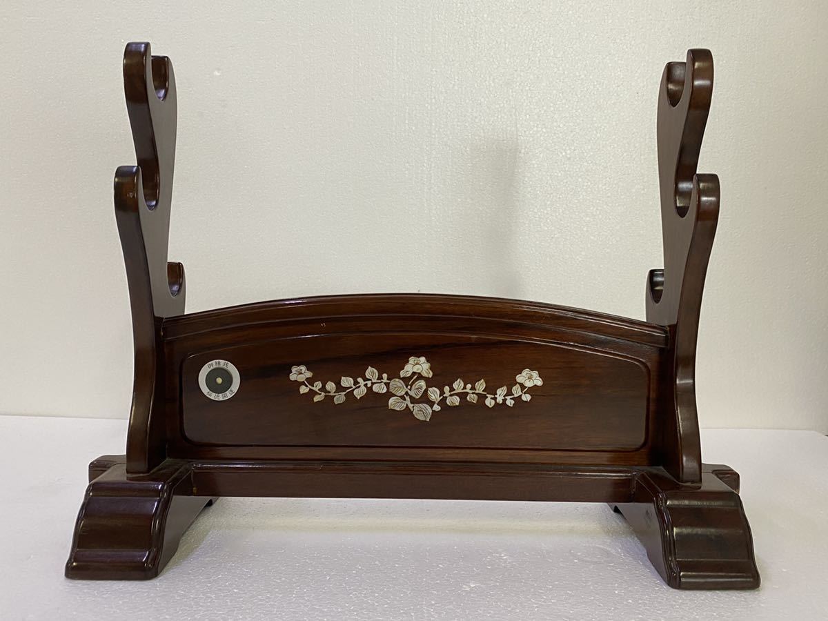 サ7522M☆唐木 螺鈿細工 三振用 刀掛け/刀置き 模造刀 漆芸