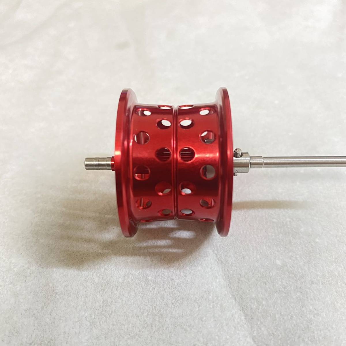 KTF 20メタニウム用 バーサタイルフィネススプール レッド