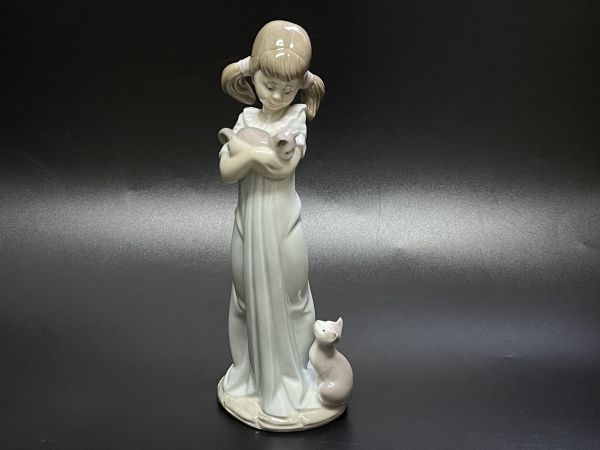 リヤドロ 人形 LLADRO 私のことも忘れないで 少女と猫「私のことも忘れ