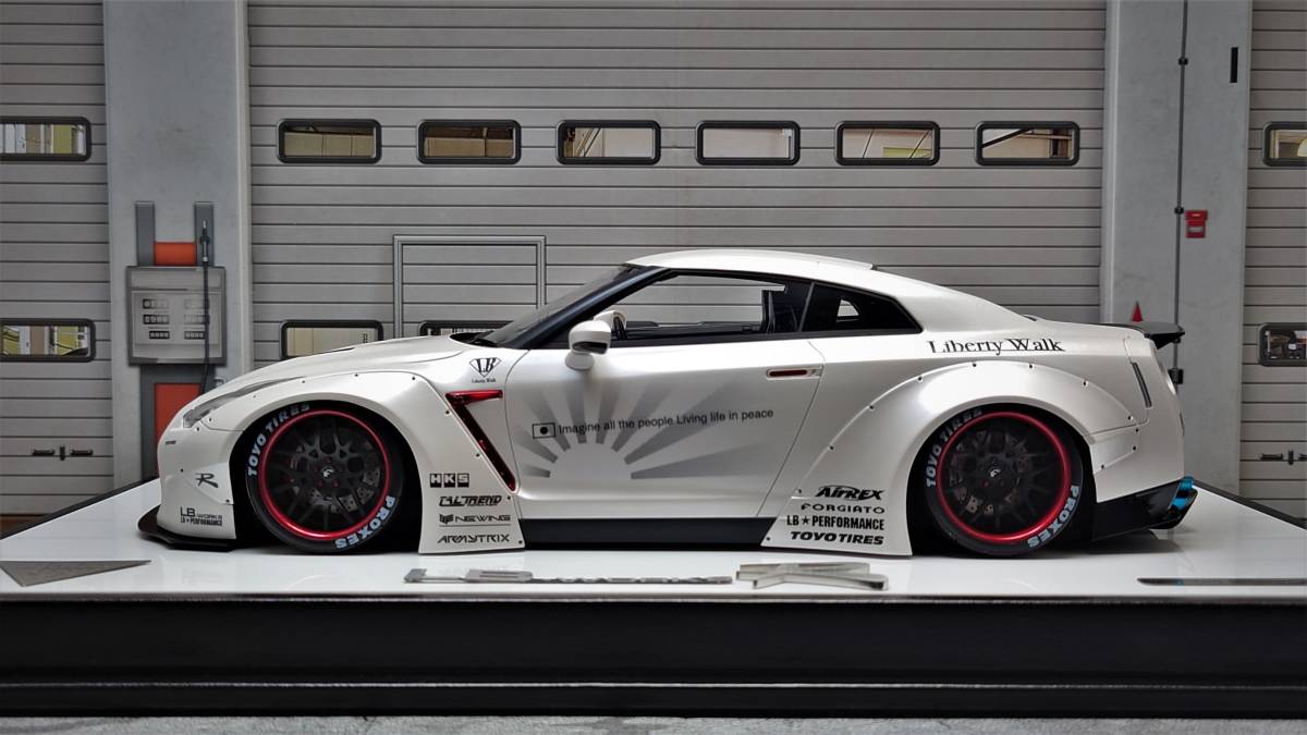 1/18 メイクアップ Make UP / Liberty Walk LB☆WORKS R35 GT-R - Duck 