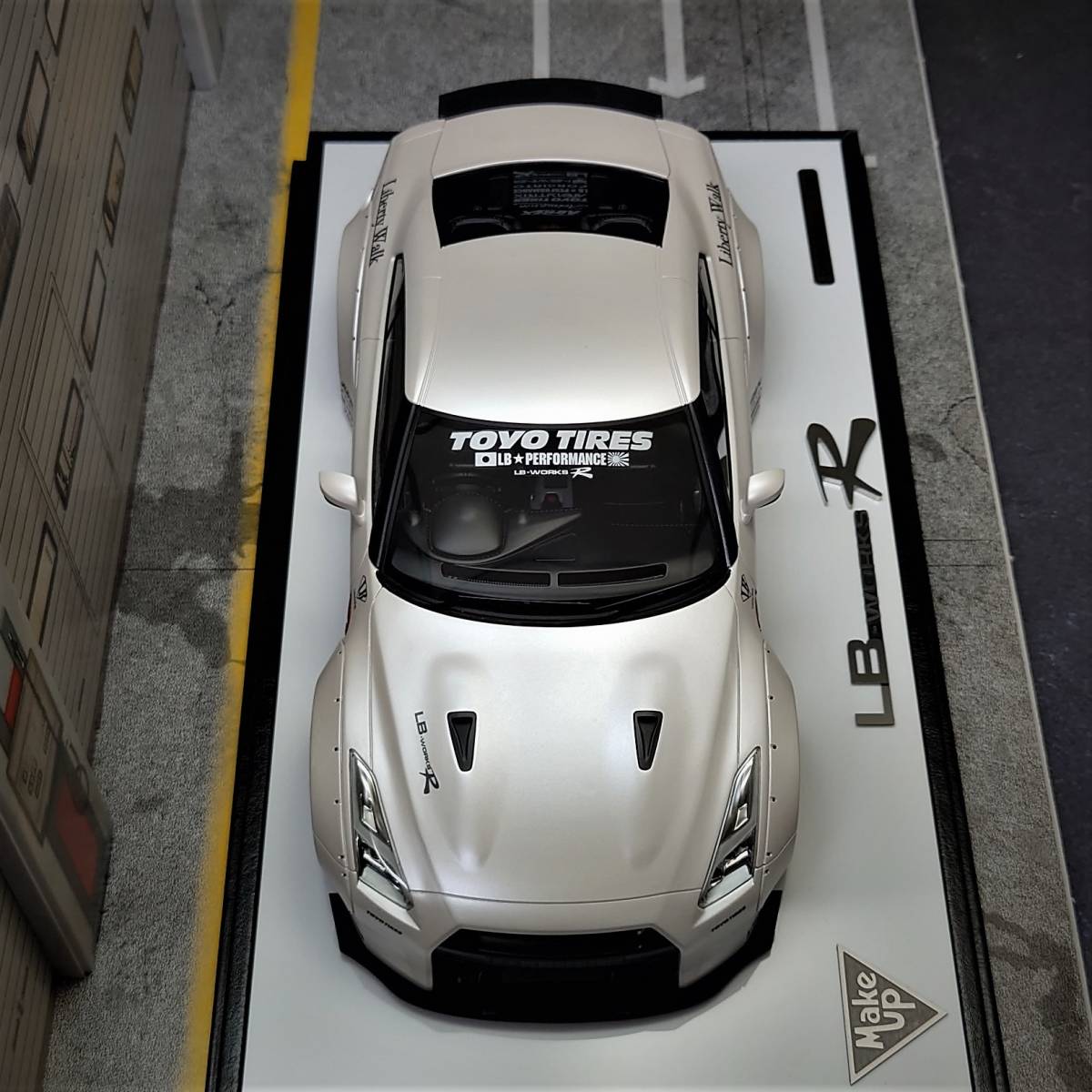 1/18 メイクアップ Make UP / Liberty Walk LB☆WORKS R35 GT-R - Duck 