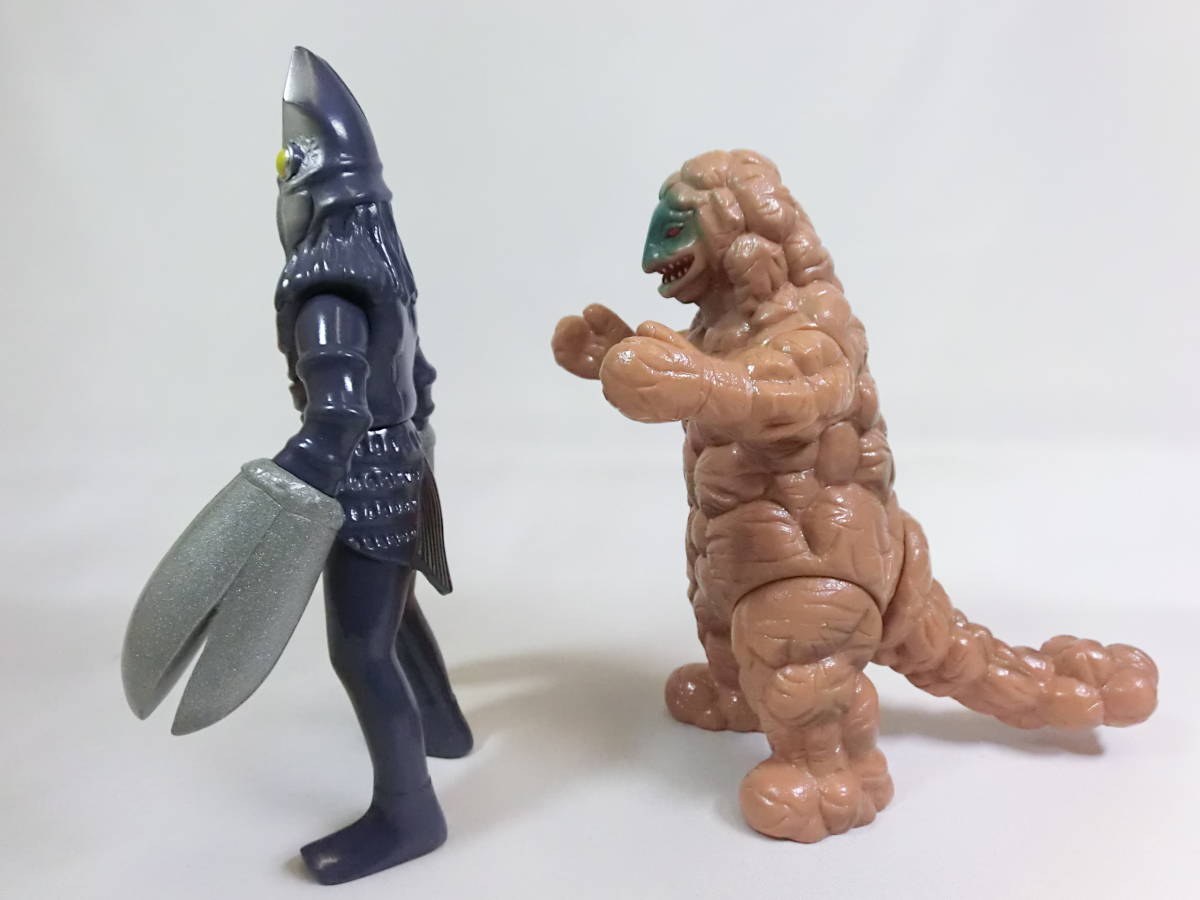 バンダイ 旧 ウルトラ怪獣シリーズ ウルトラマン 怪獣 硬質 ソフビ