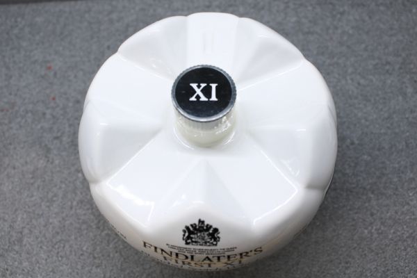 古酒FINDLATER'S FIRST XI サッカーボール型ボトル記念品 古酒