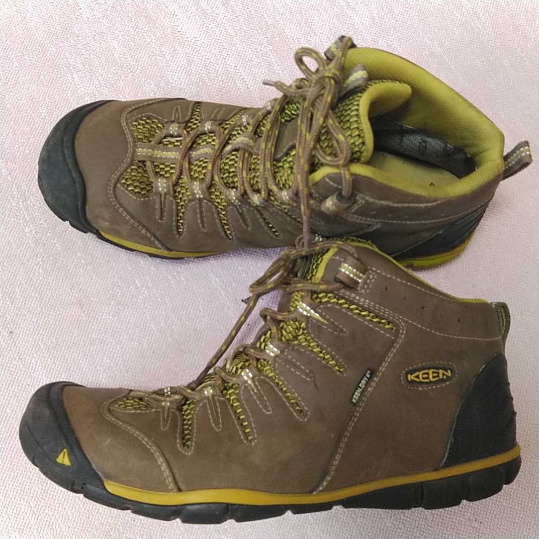 KEEN トレッキングシューズ 27.5cm 登山靴　ミッドカット　アウトドア　釣り　キーン