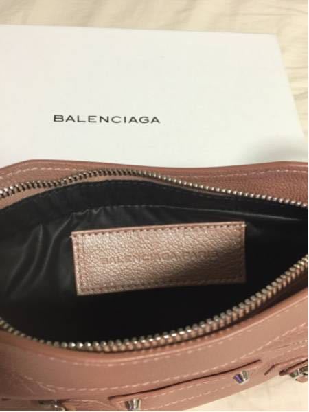 新品未使用！BALENCIAGA メタリックピンク クラッチ ポーチ BALENCIAGA