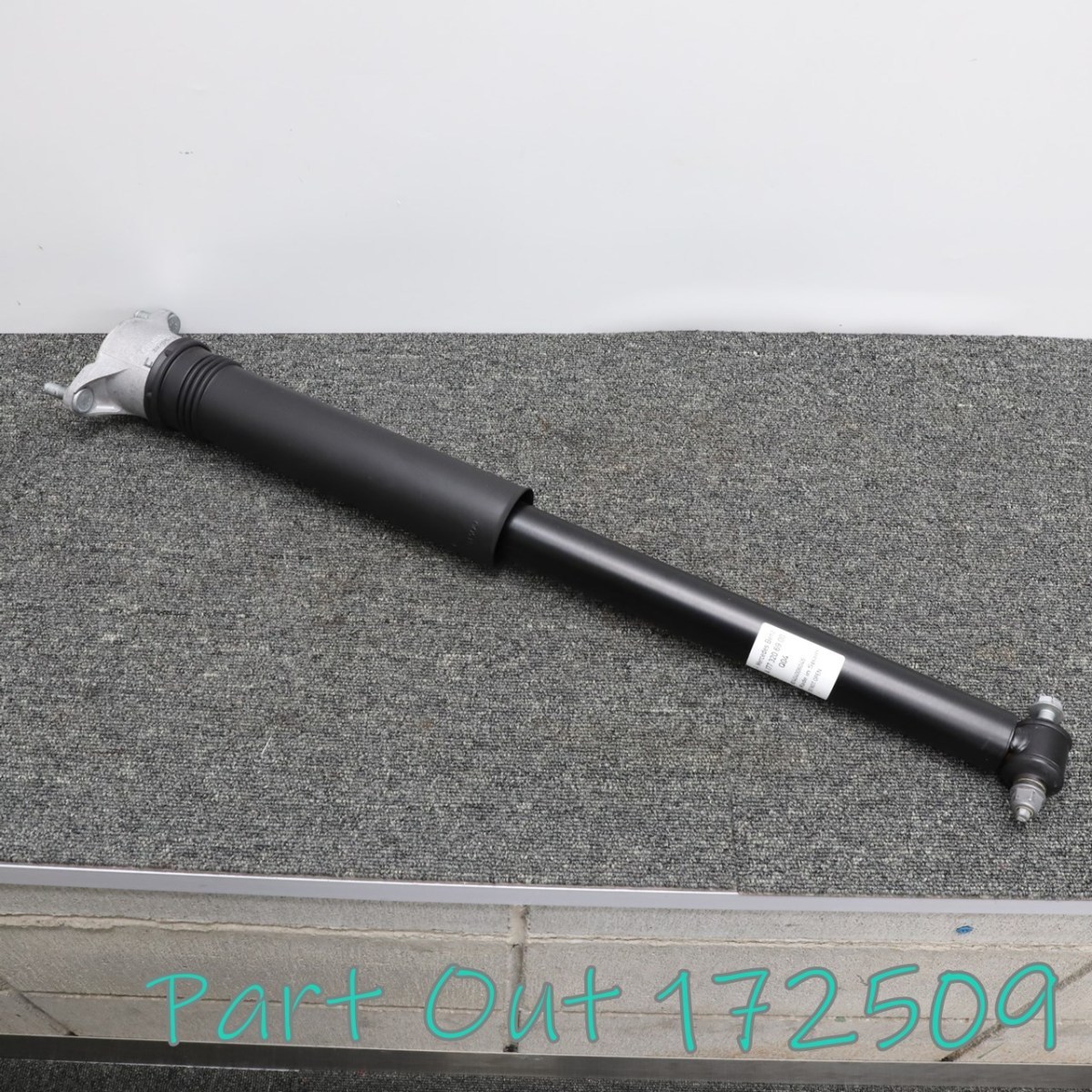 M-20]ベンツ W177 A200d リアショックアブソーバー A1773206900 左右 