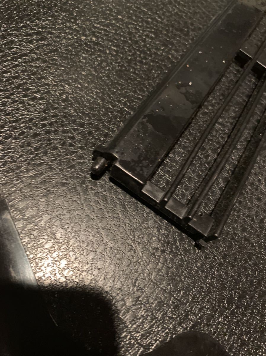 LED ライト付き　ショーケース冷蔵庫　95L_4