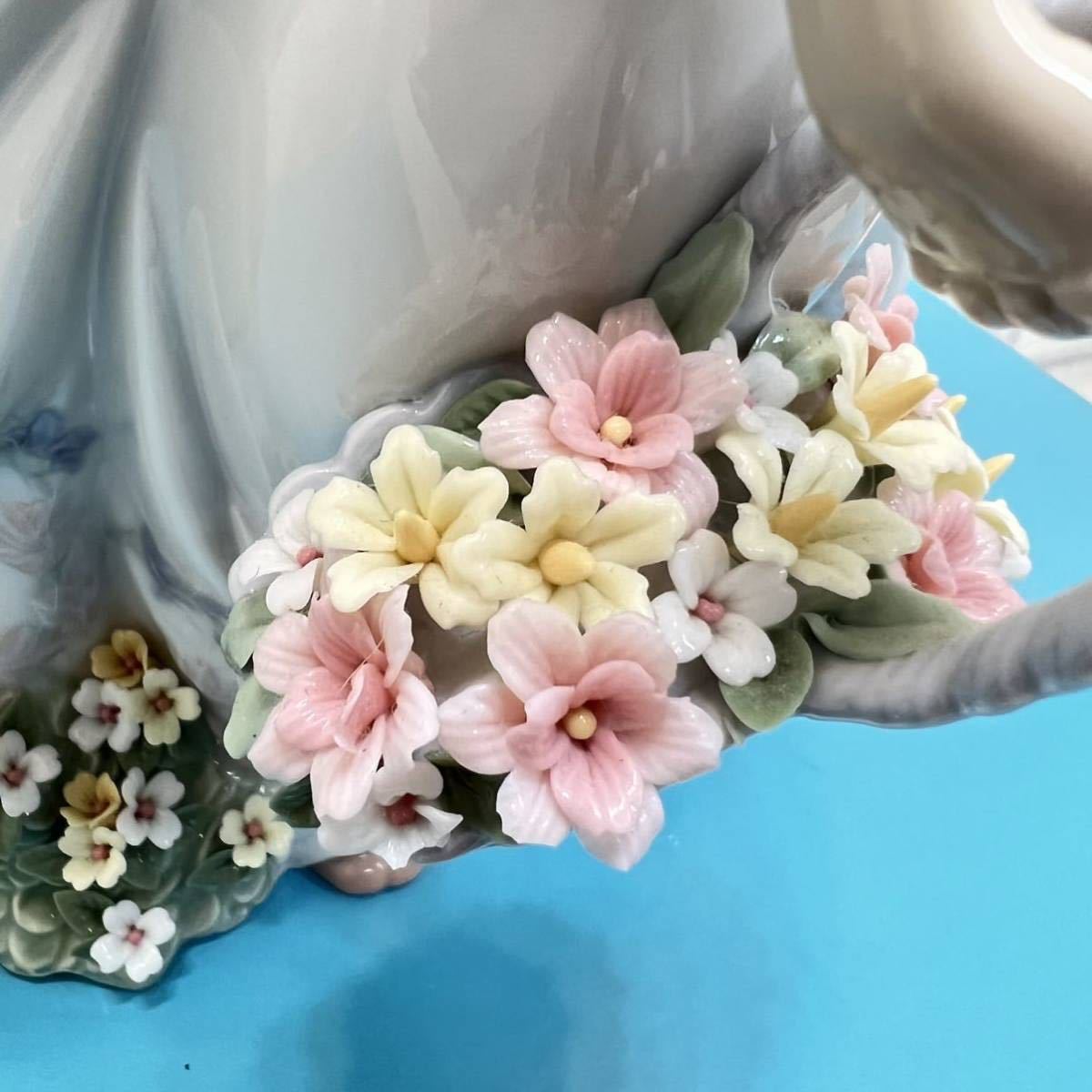 美品 リヤドロ LLADRO 人形 フラワーガーデン 01006647 元箱付き 少女