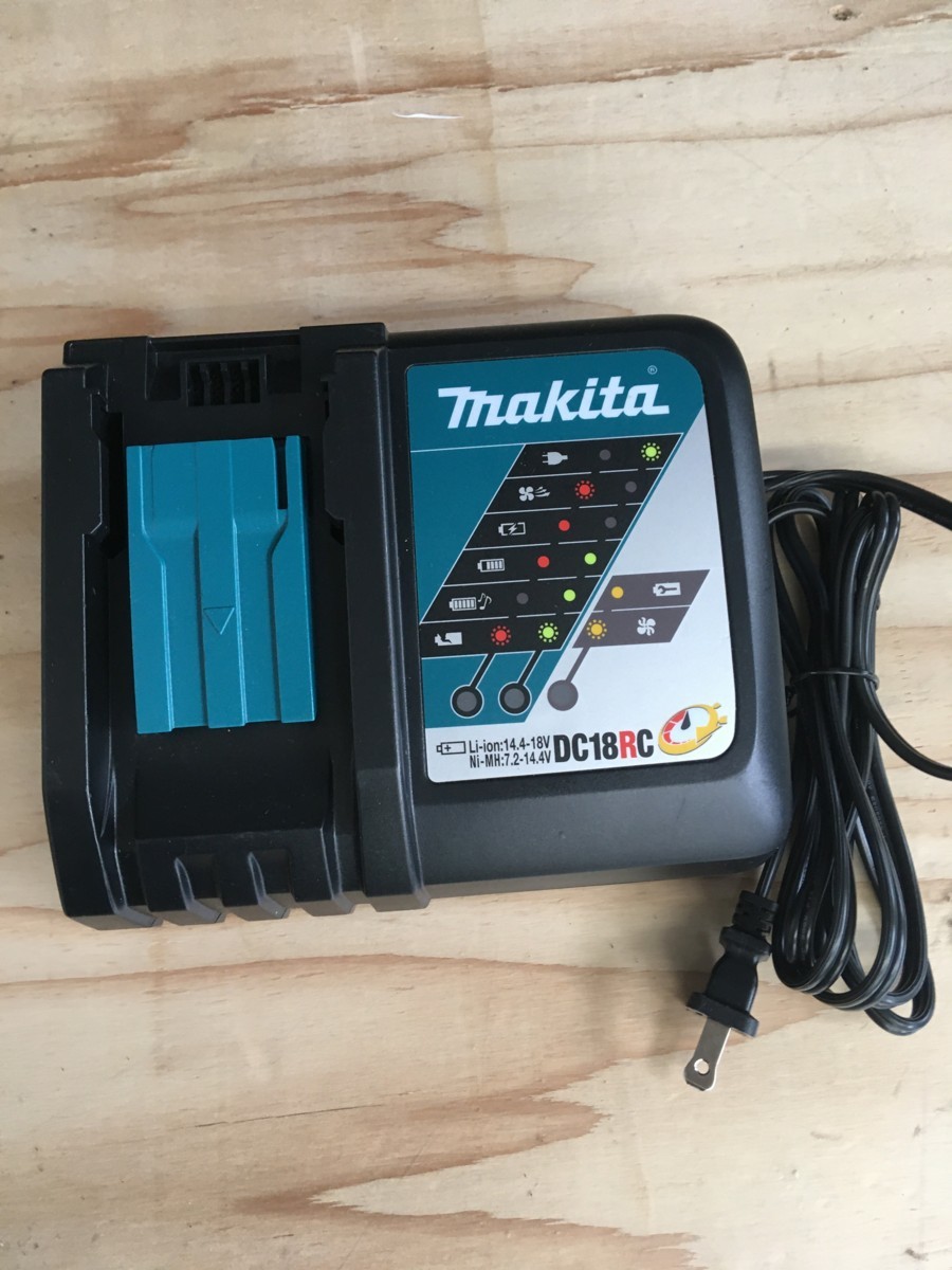 【中古品】マキタ(makita) 【USAモデル】 急速充電器DC18RC / IT63R60S037S H36