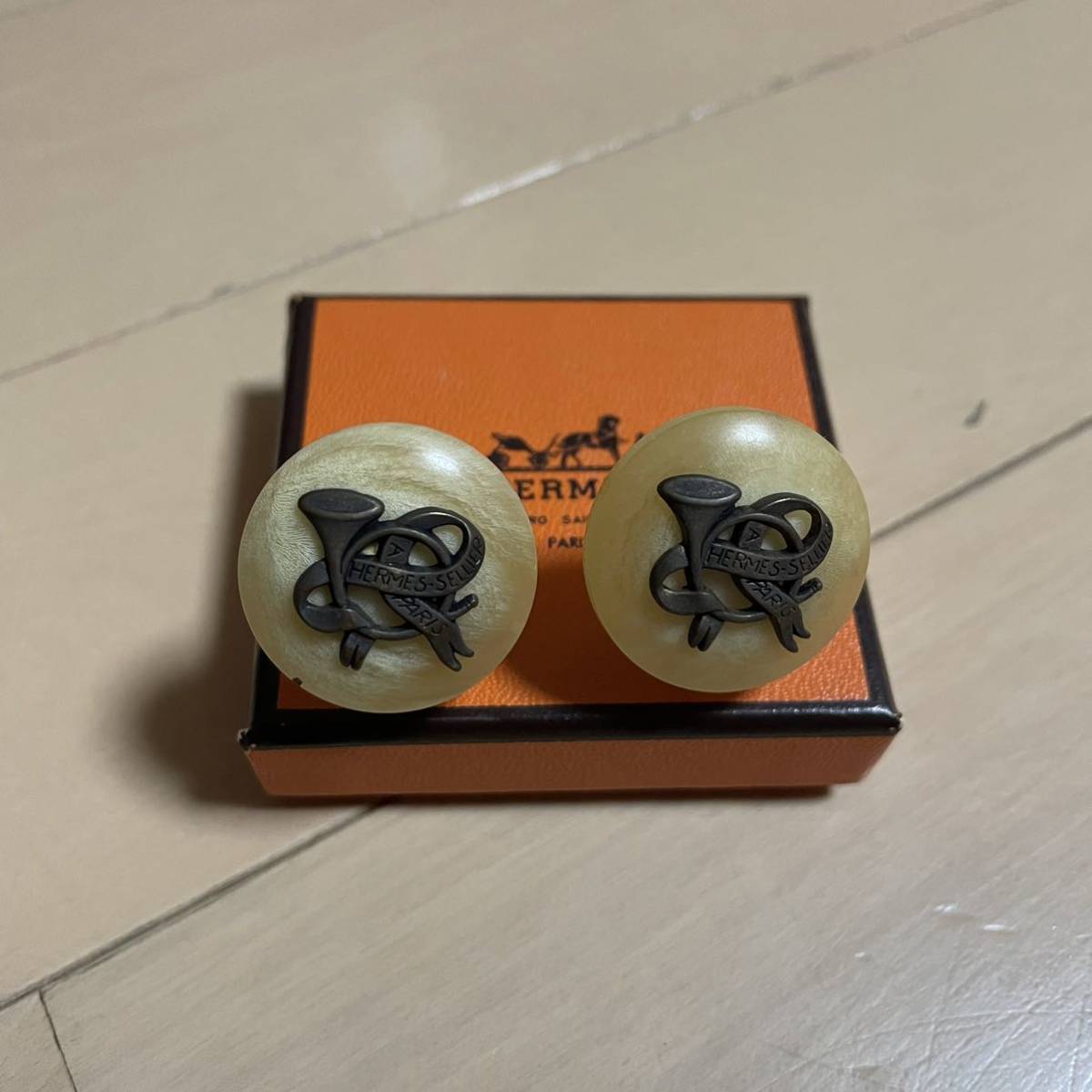 HERMES エルメス ホルンモチーフ イヤリング 水牛 バッファローホーン ヴィンテージ _1