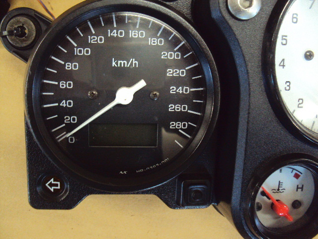 期間限定お得なセット ホンダ VTR1000F SC36 スピードメーター 【B】ANH